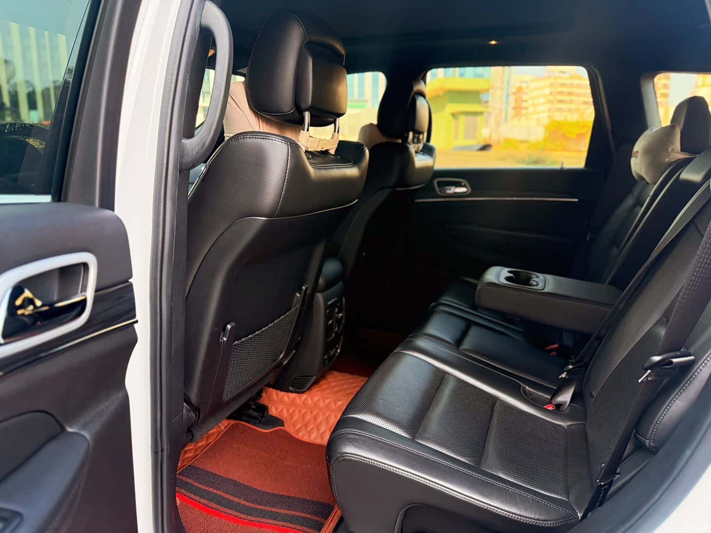Jeep Grand Cherokee, 2023 14