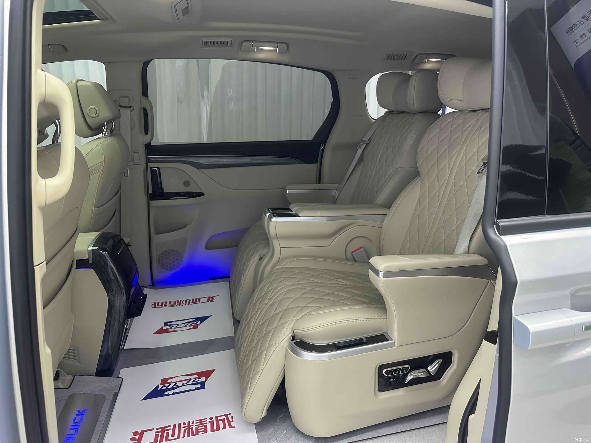 Buick GL8, 2025 8