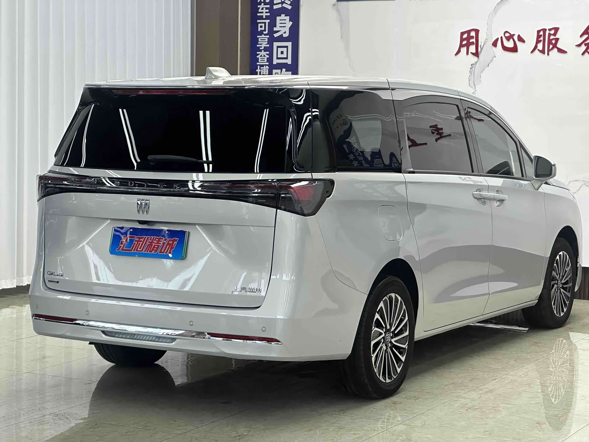 Buick GL8, 2025 6