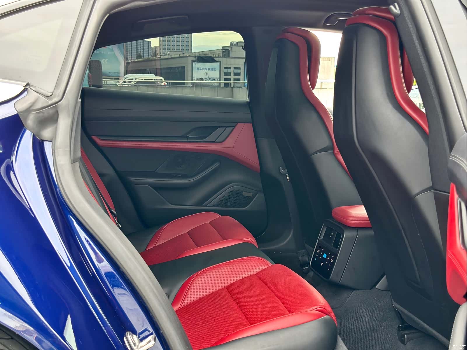 Porsche Taycan, 2021 17