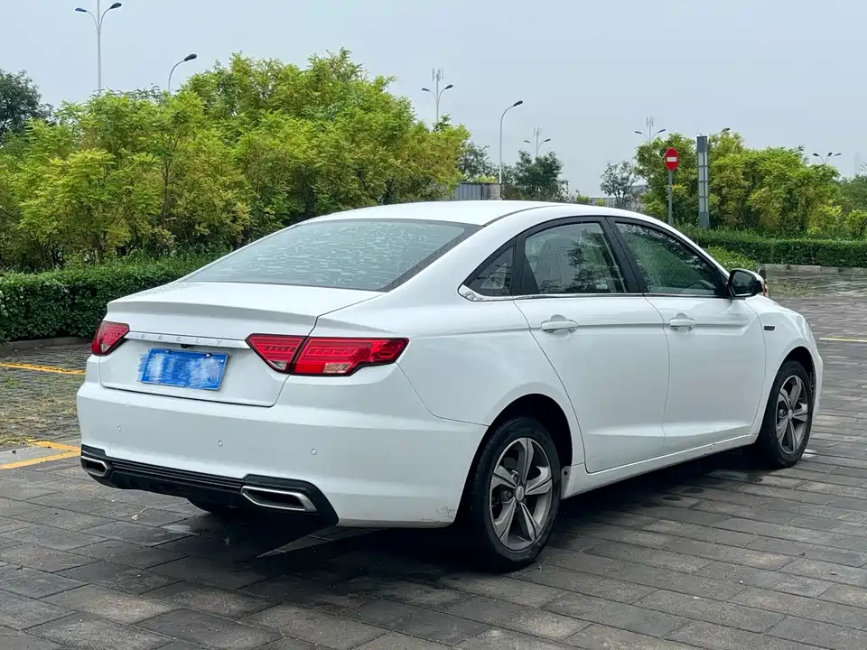 Geely Emgrand GL