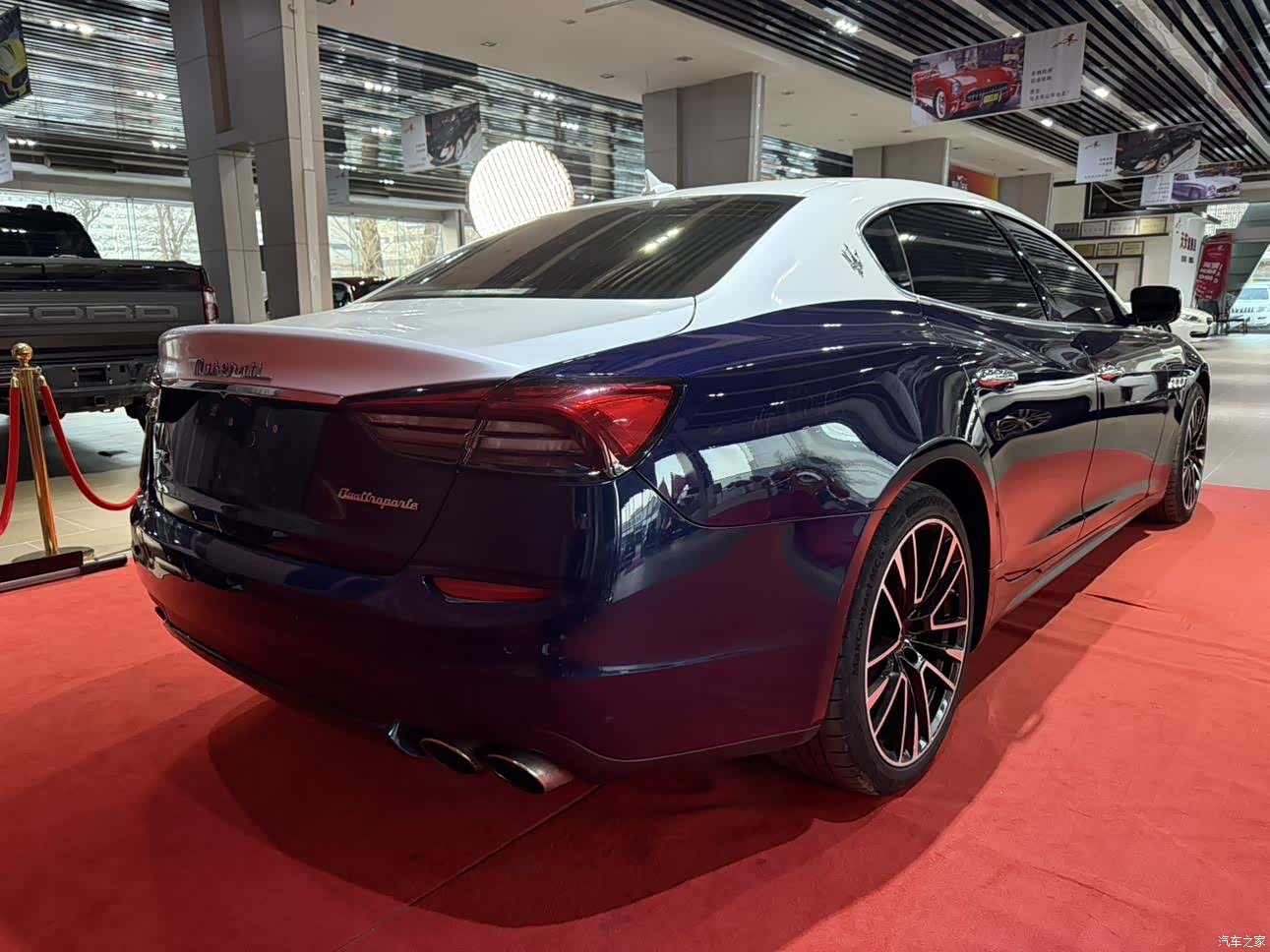 Maserati Q4, 2015 16