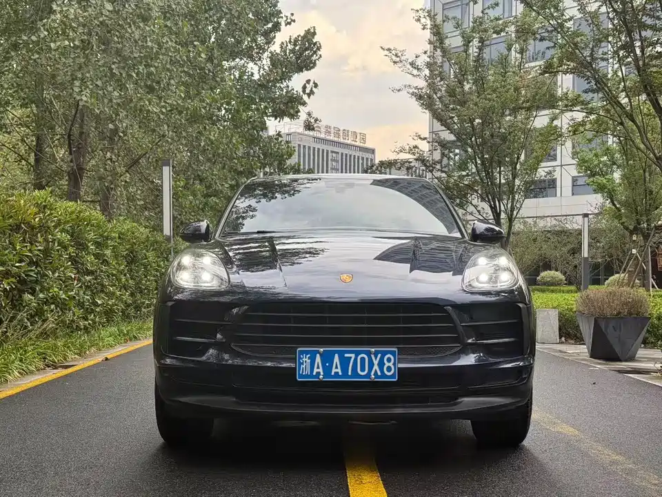 Porsche Macan