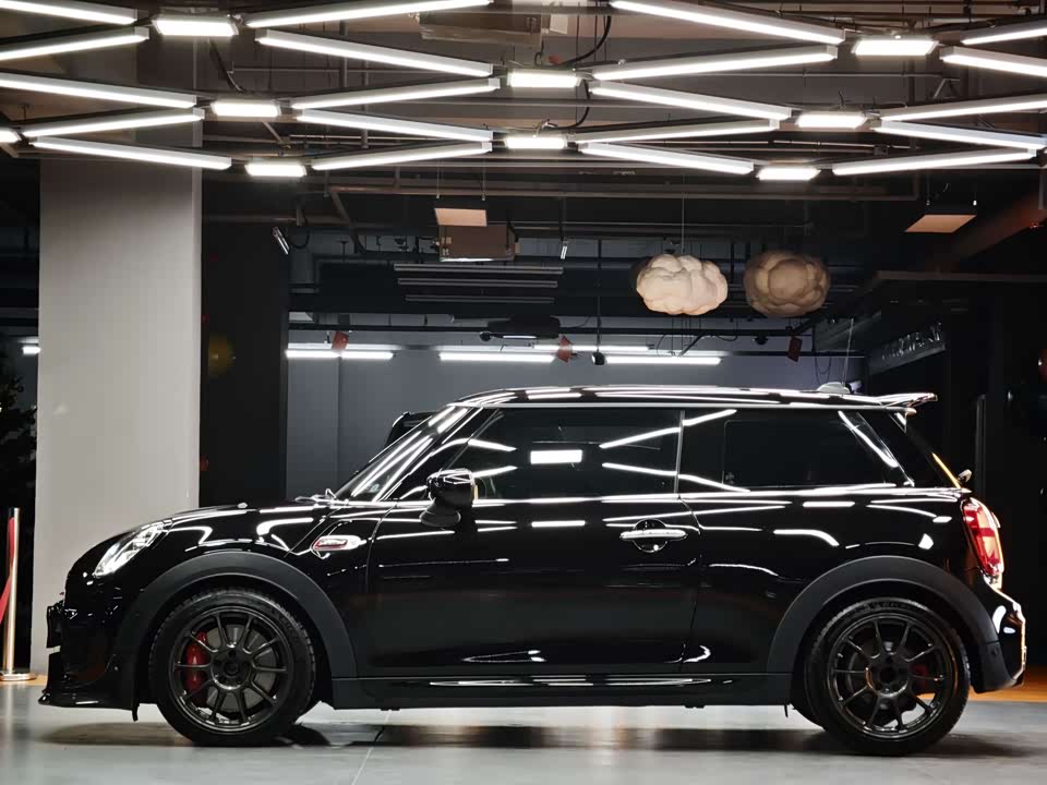 MINI JCW