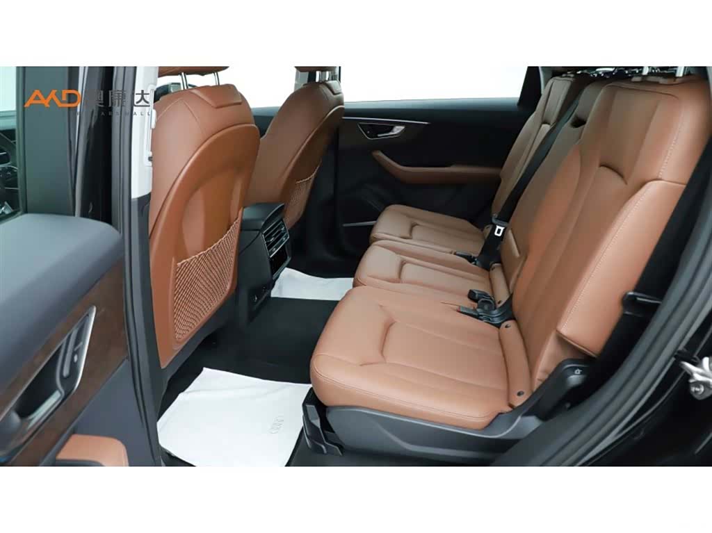 Audi Q7, 2025 7