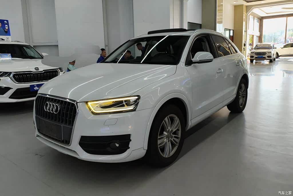 Audi Q3, 2014 1