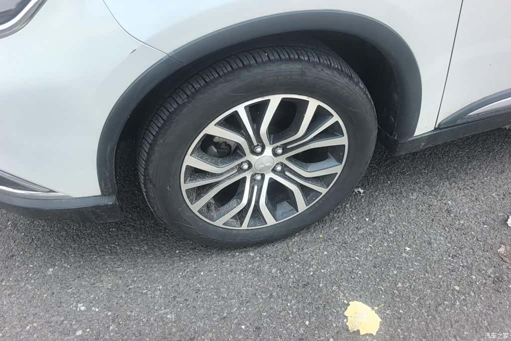 Mitsubishi Outlander, 2016 6