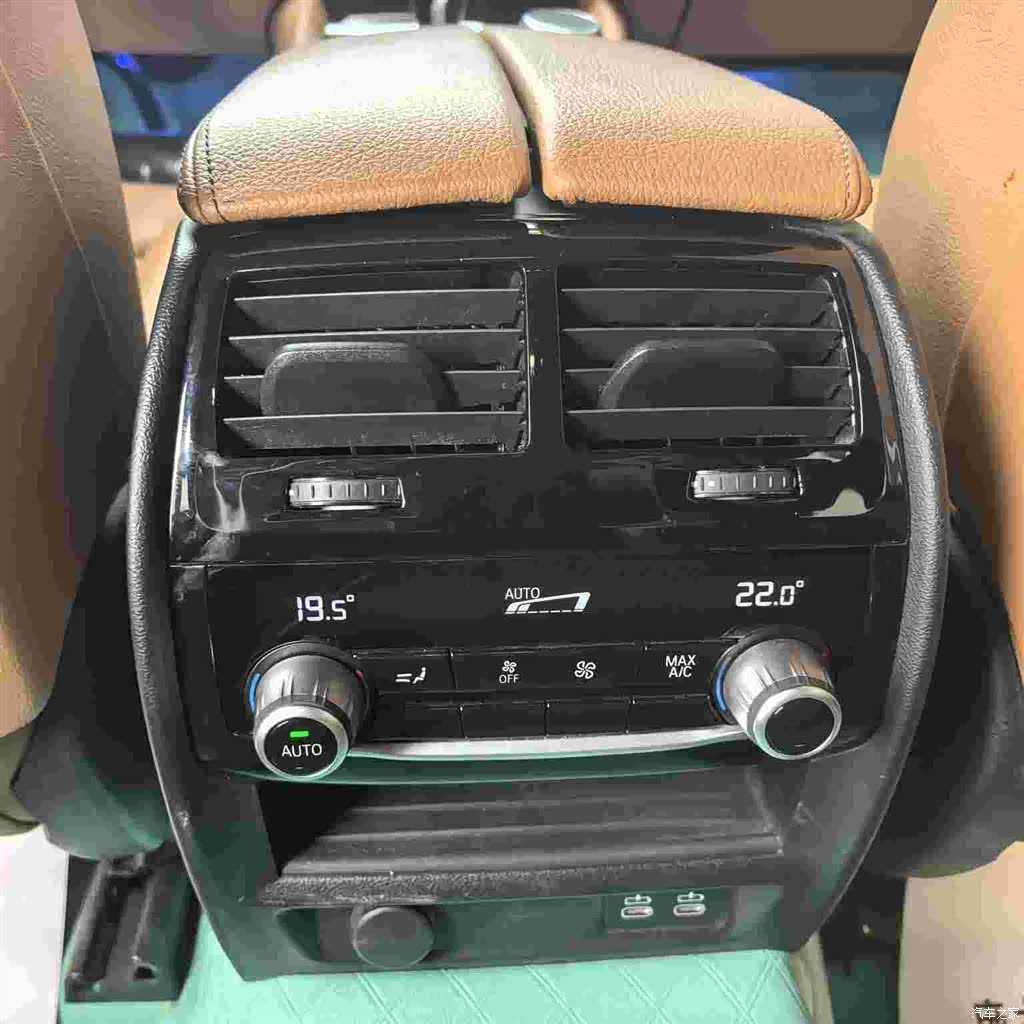 BMW 6 Series GT, 2023 15