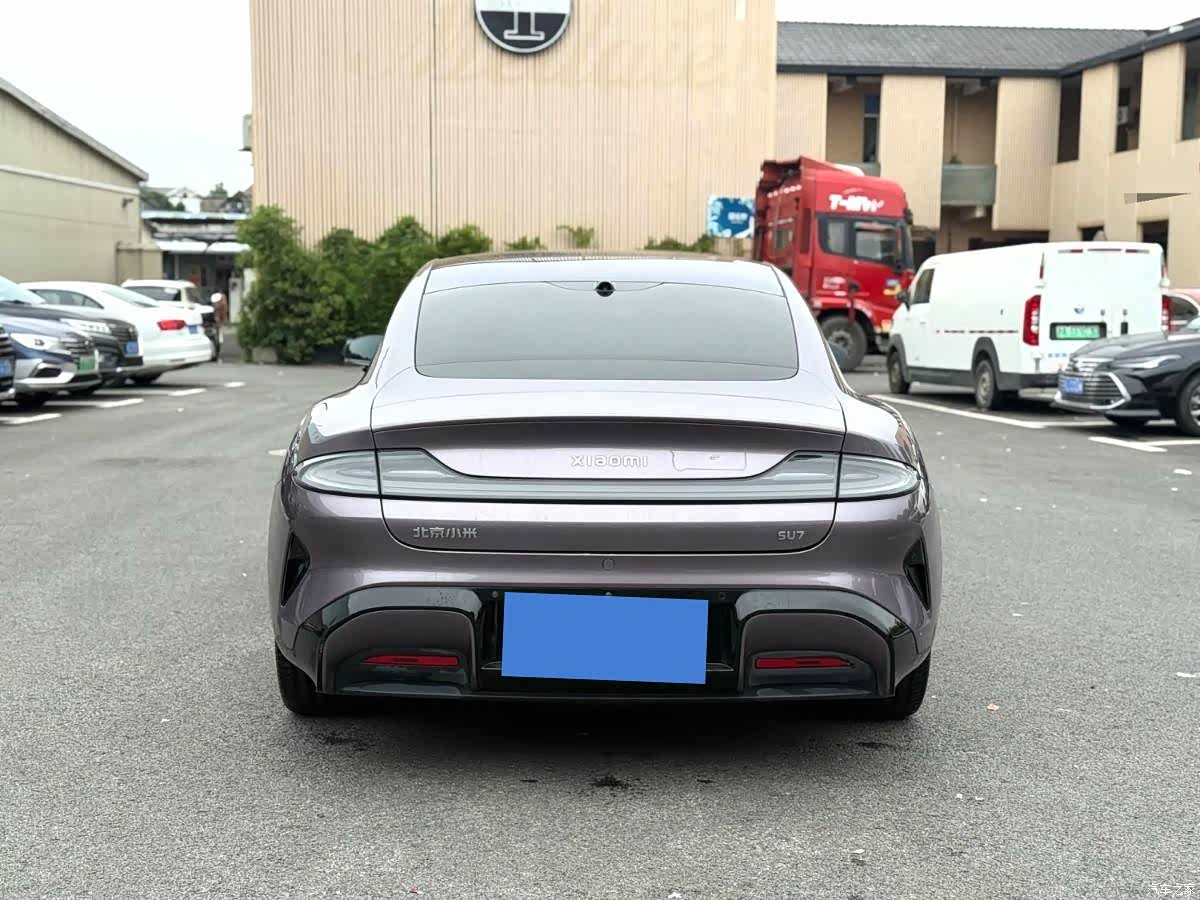 Xiaomi SU7, 2025 8