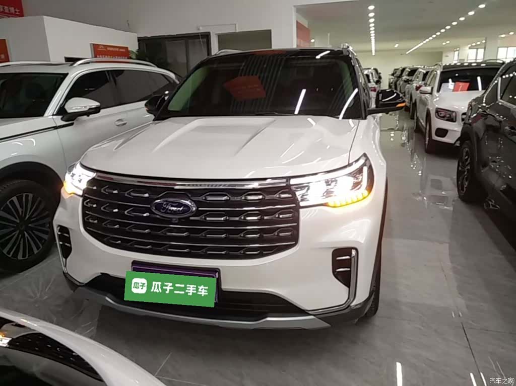Ford Explorer, 2022 3