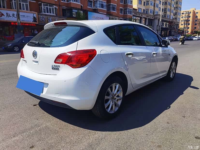 Buick XT, 2013 4