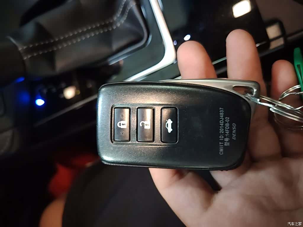 Lexus ES, 2016 9