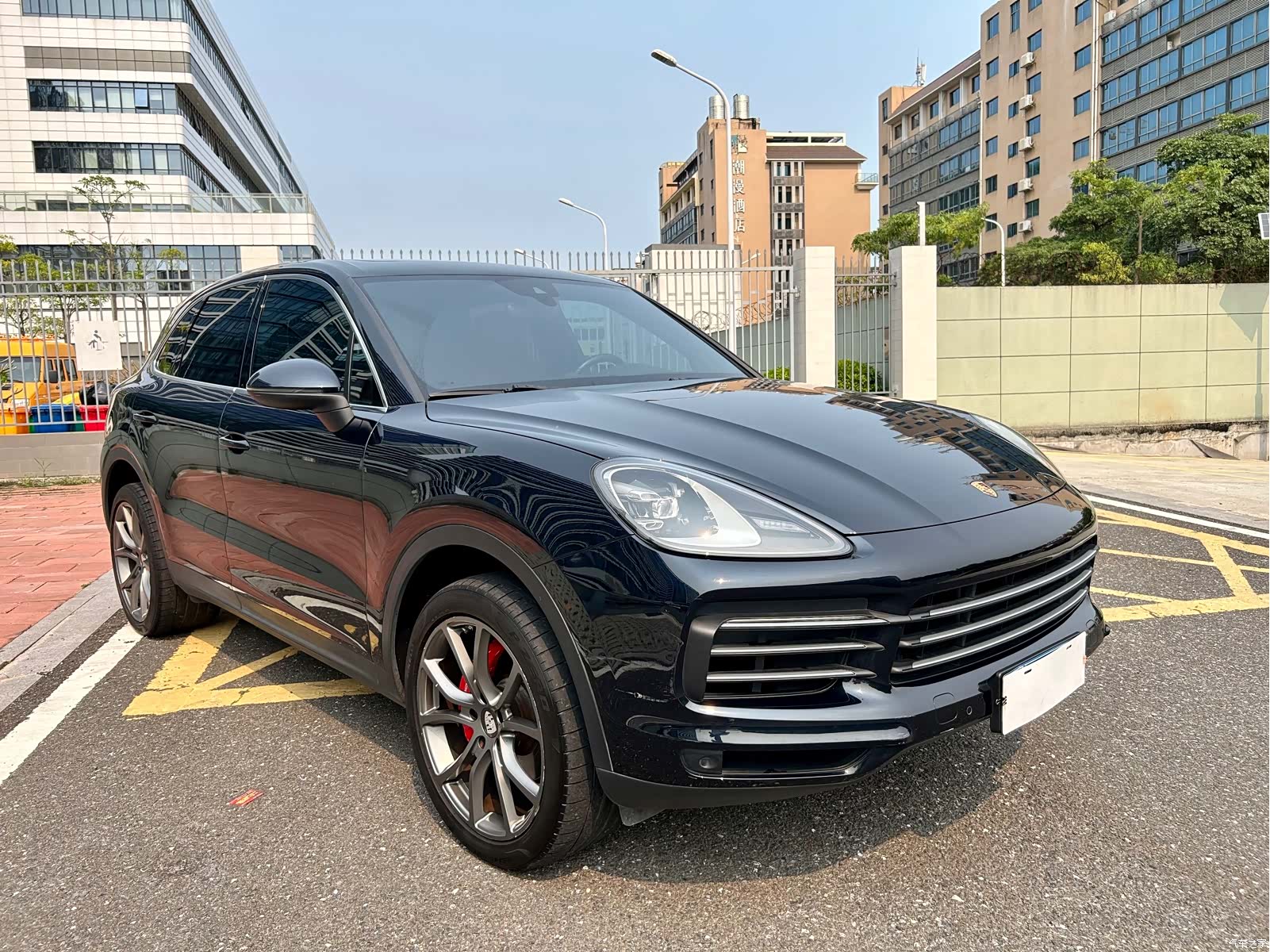 Porsche Cayenne, 2022 3