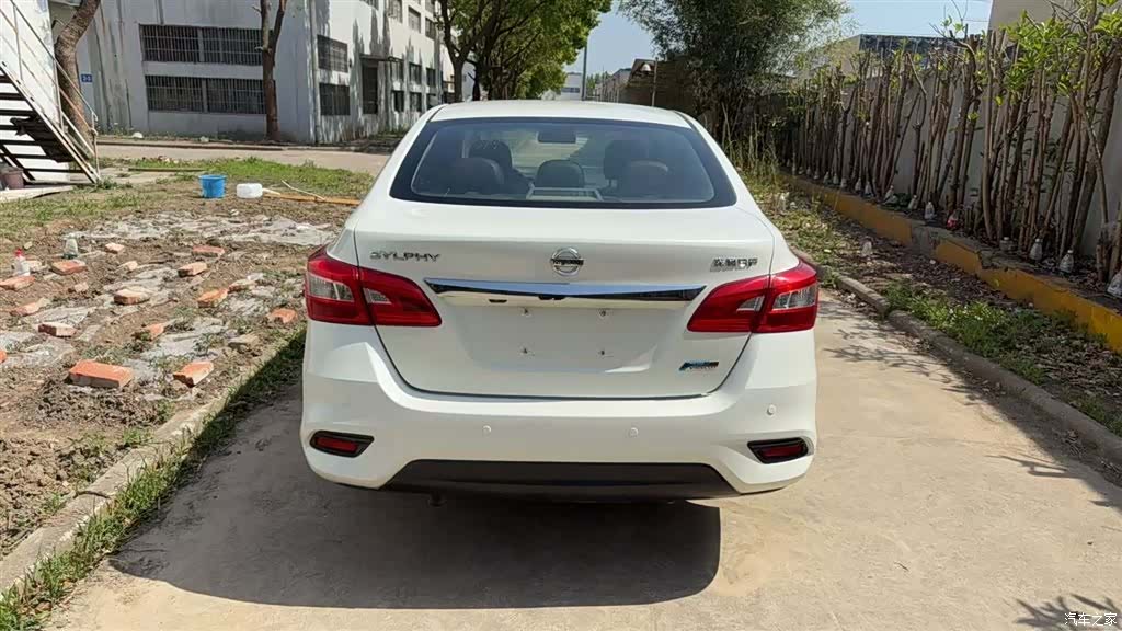 Nissan Sylphy, 2016 8