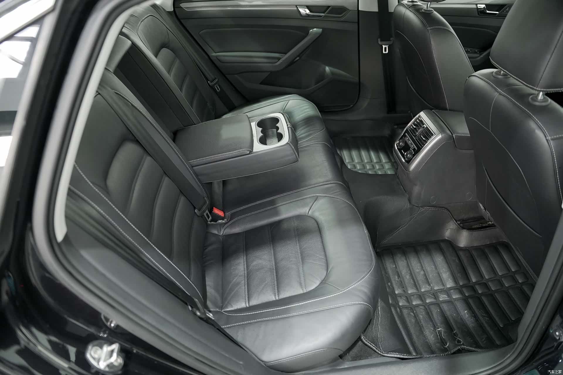 Volkswagen Passat, 2017 15