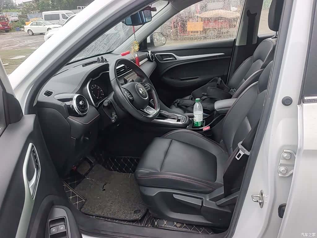 MG ZS, 2019 15
