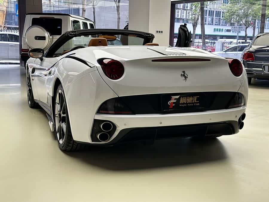 Ferrari California T 2013, фото 7