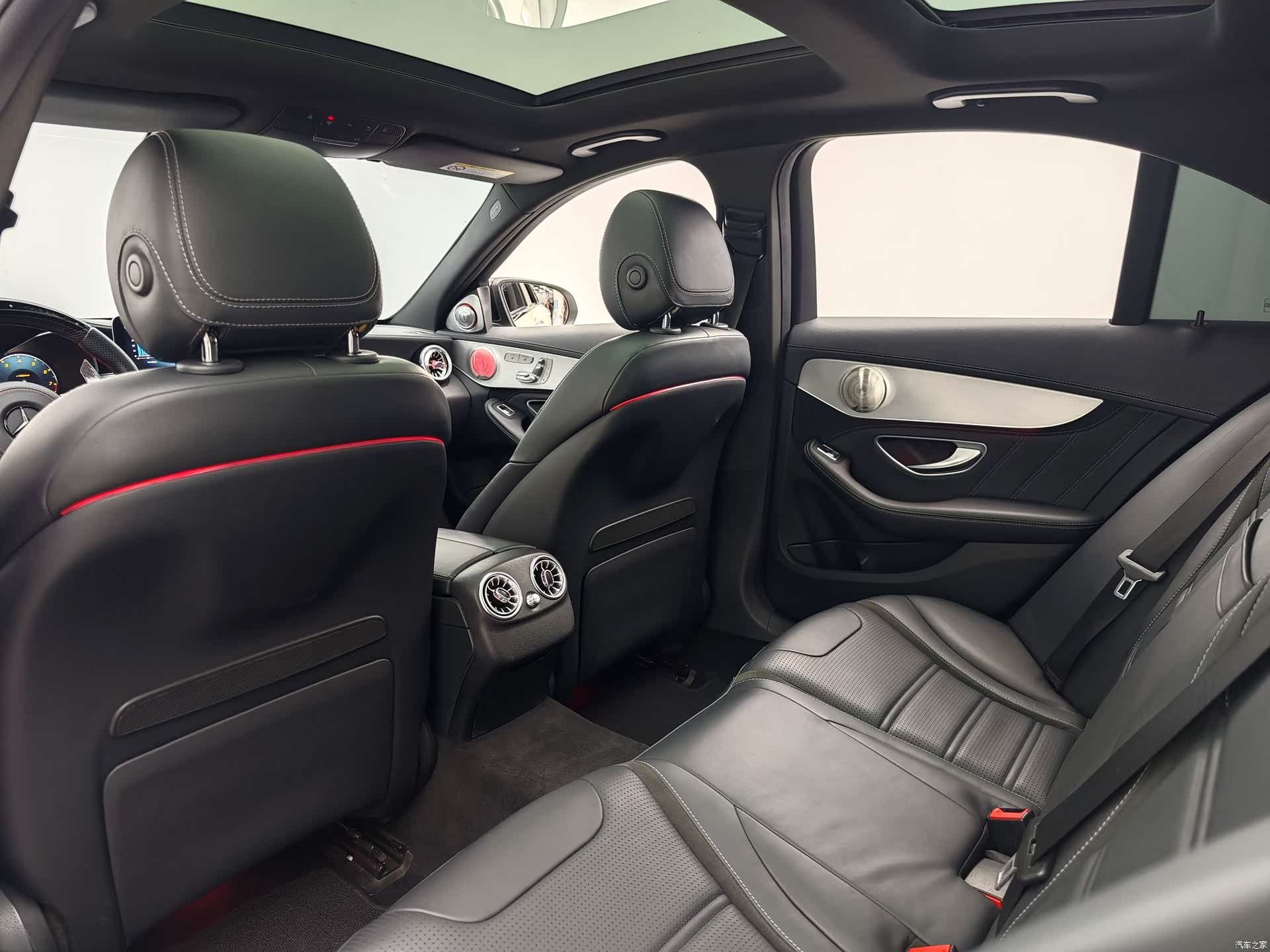 Mercedes-Benz C-Class, 2019 18