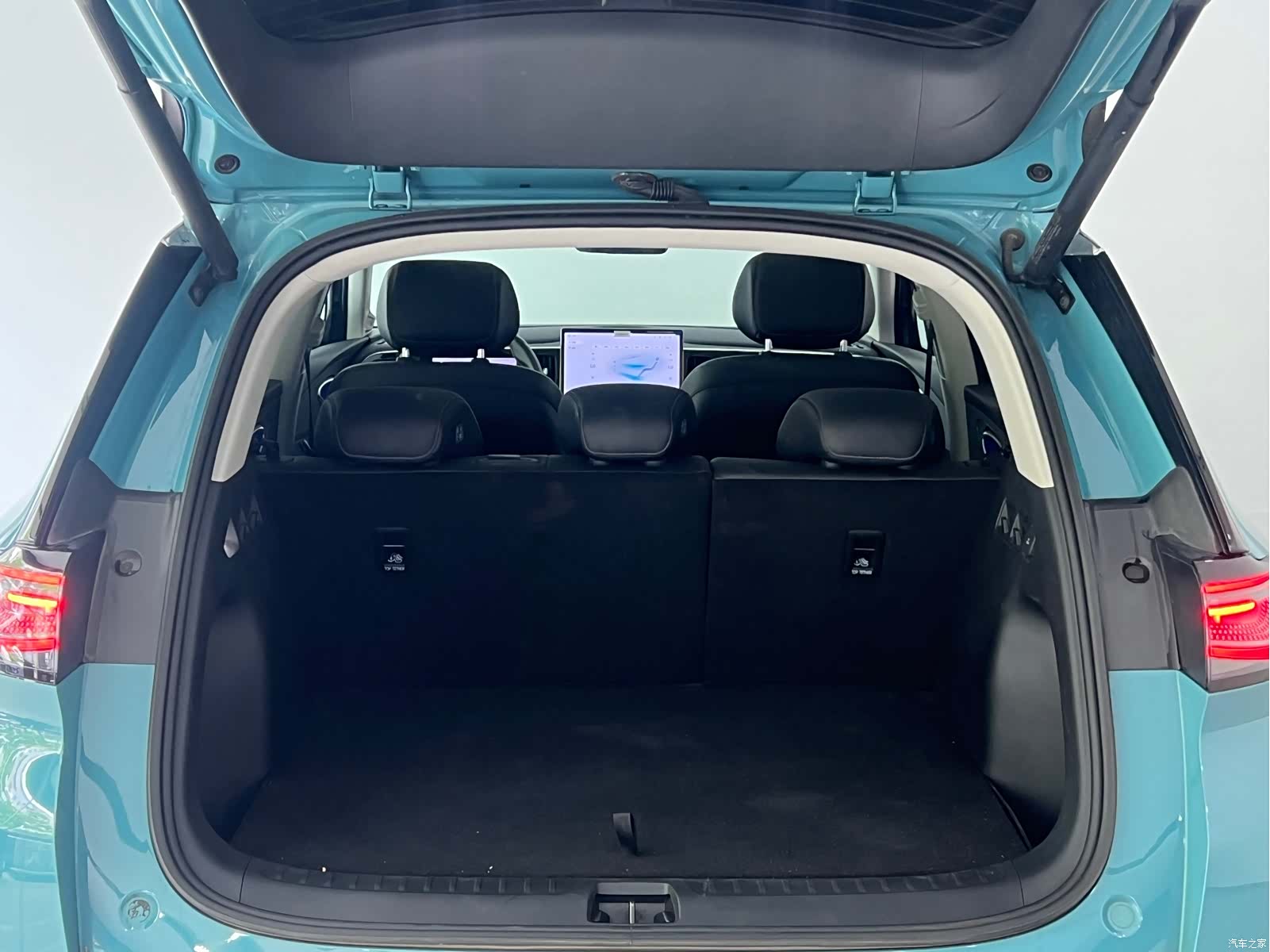 BYD HiAce, 2025 8