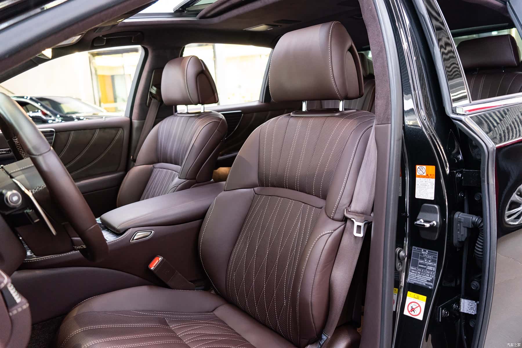 Lexus LS, 2019 11