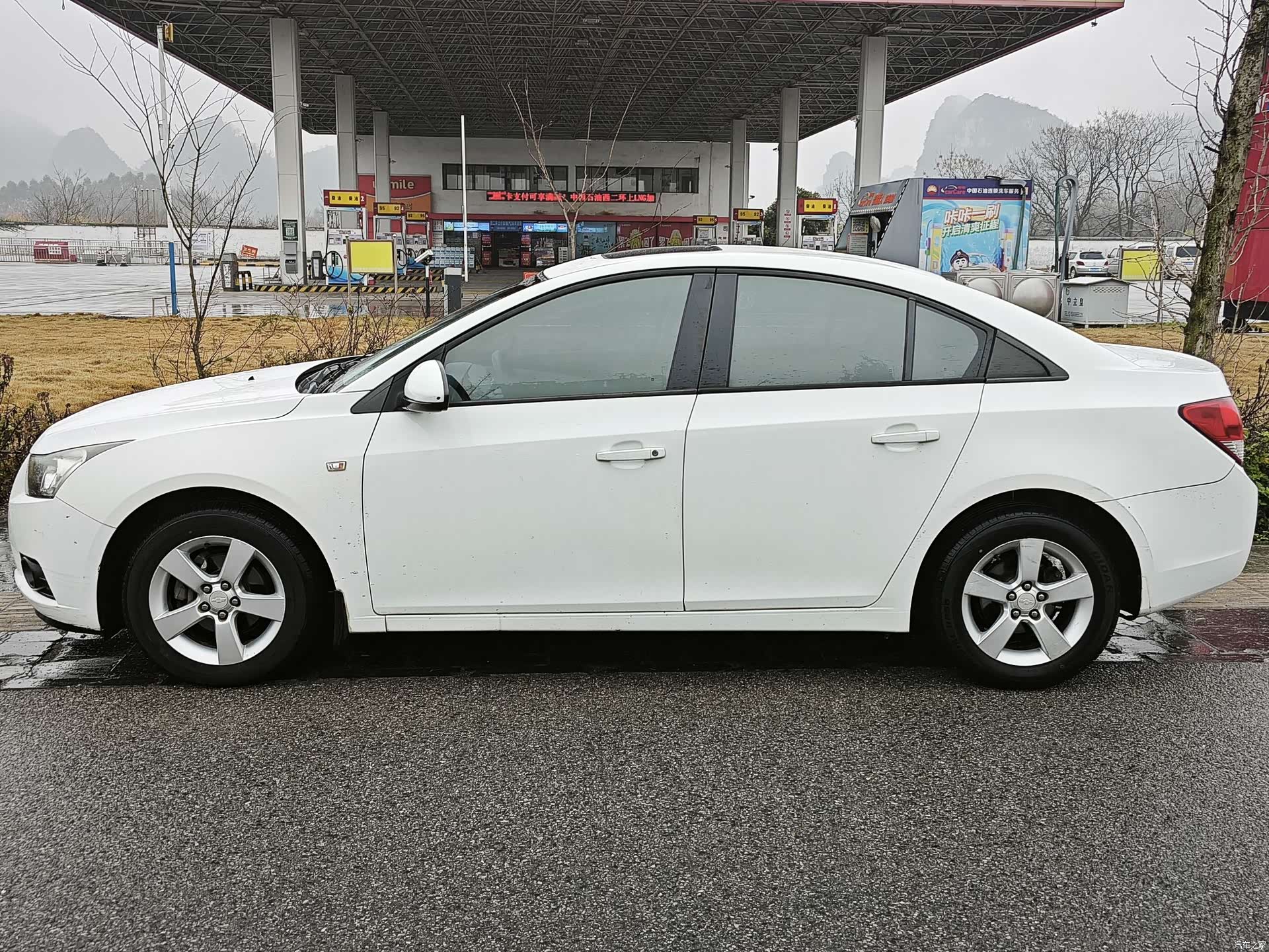 Chevrolet SE, 2012 4