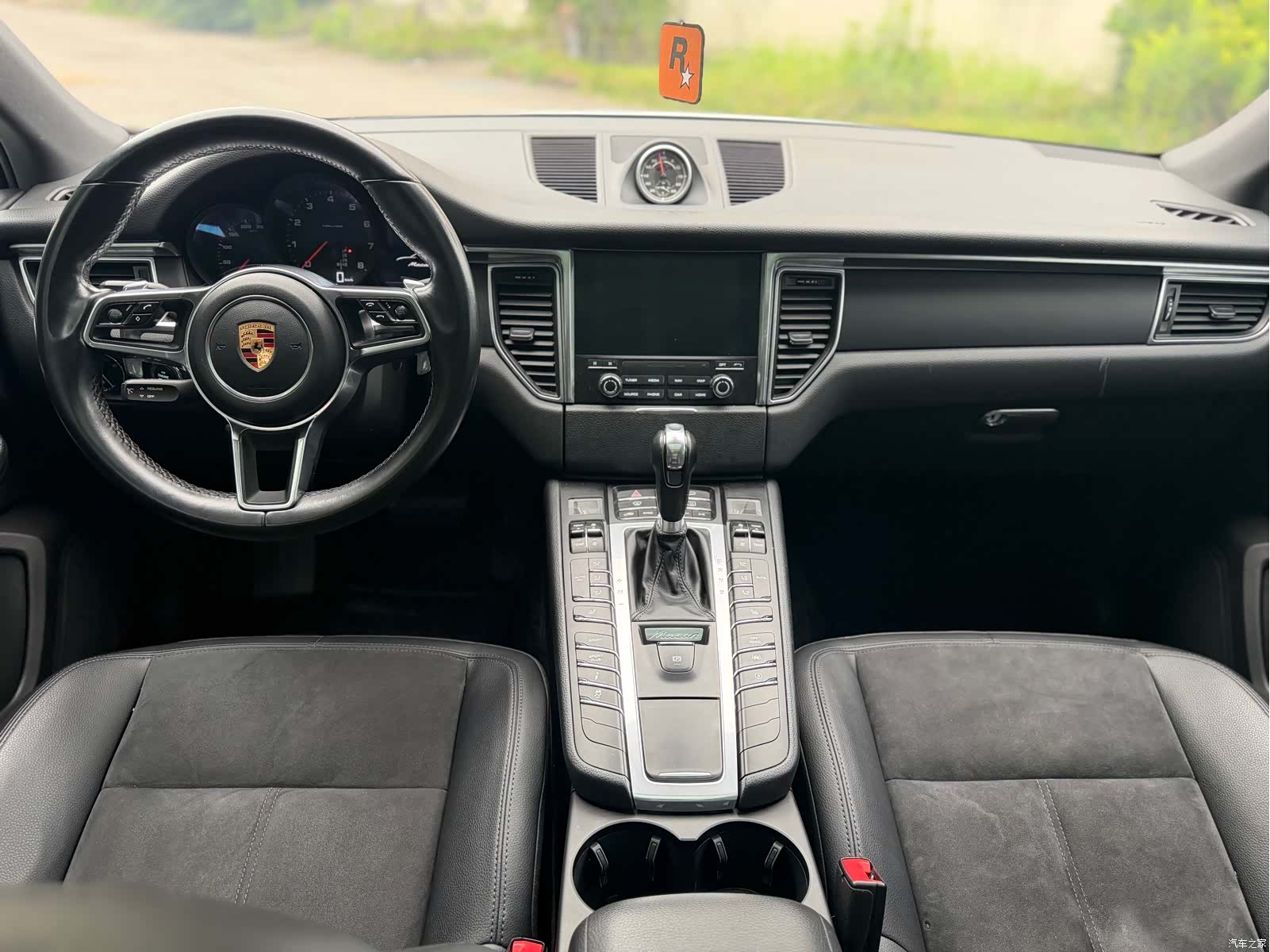 Porsche Macan, 2018 11