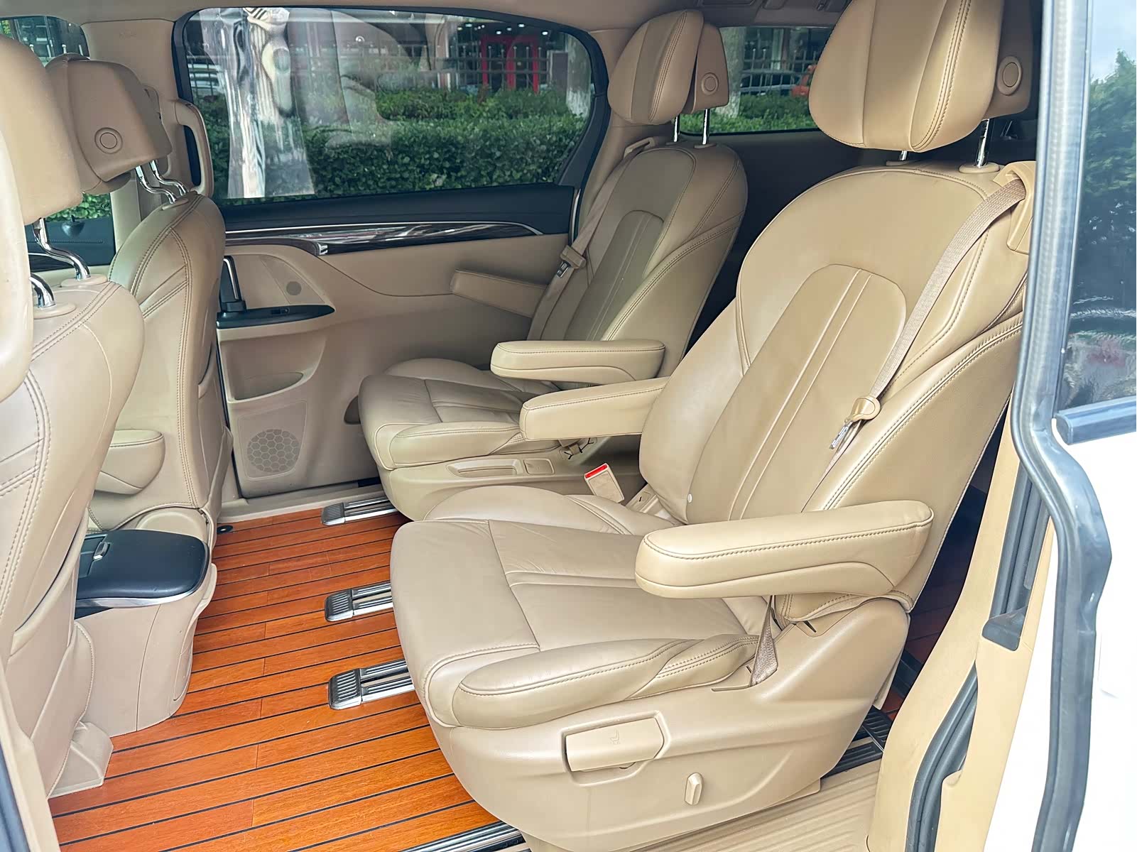 Buick GL8, 2018 6