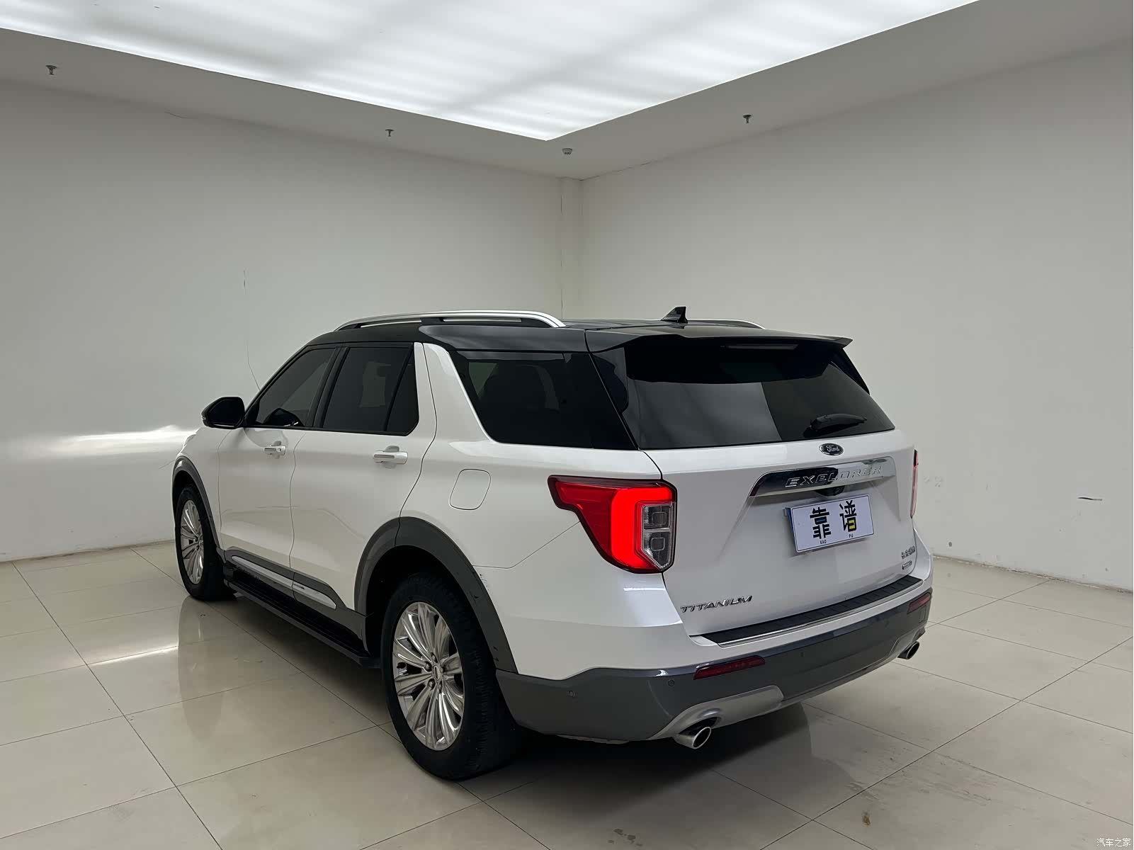 Ford Explorer, 2021 4