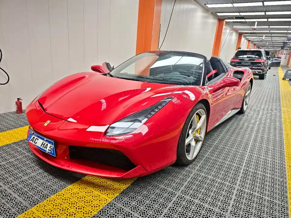 Ferrari 488