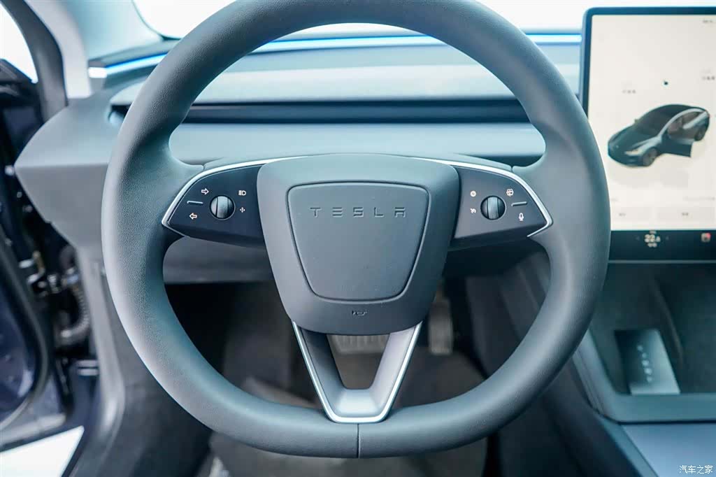 Tesla Model 3, 2024 16