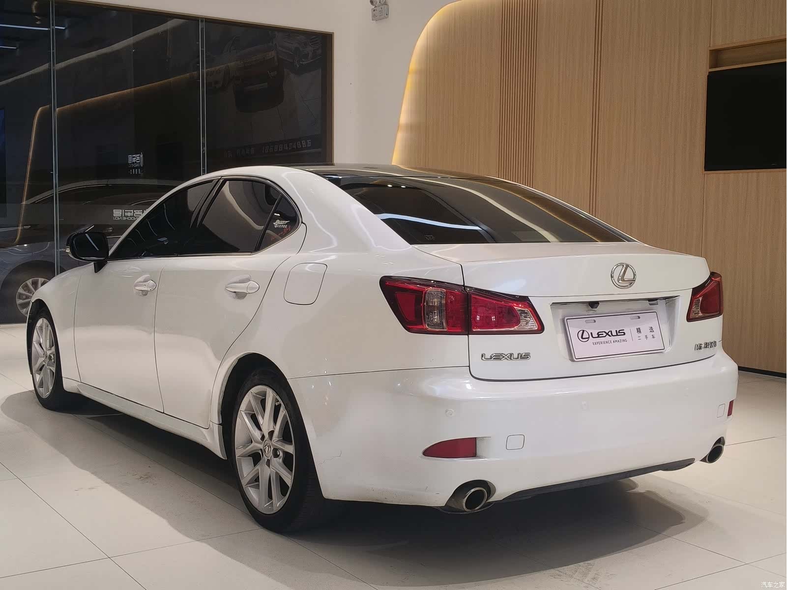 Lexus IS, 2012 17