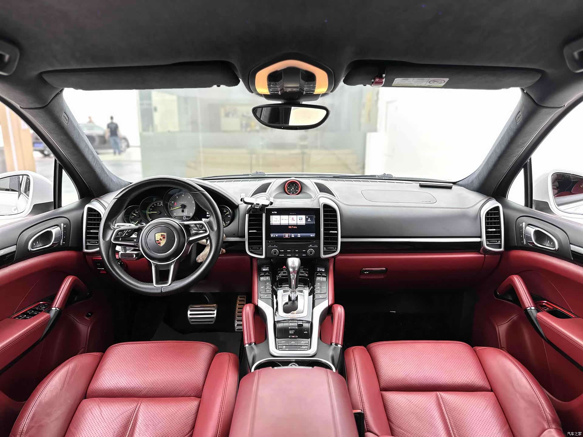 Porsche Cayenne, 2018 8