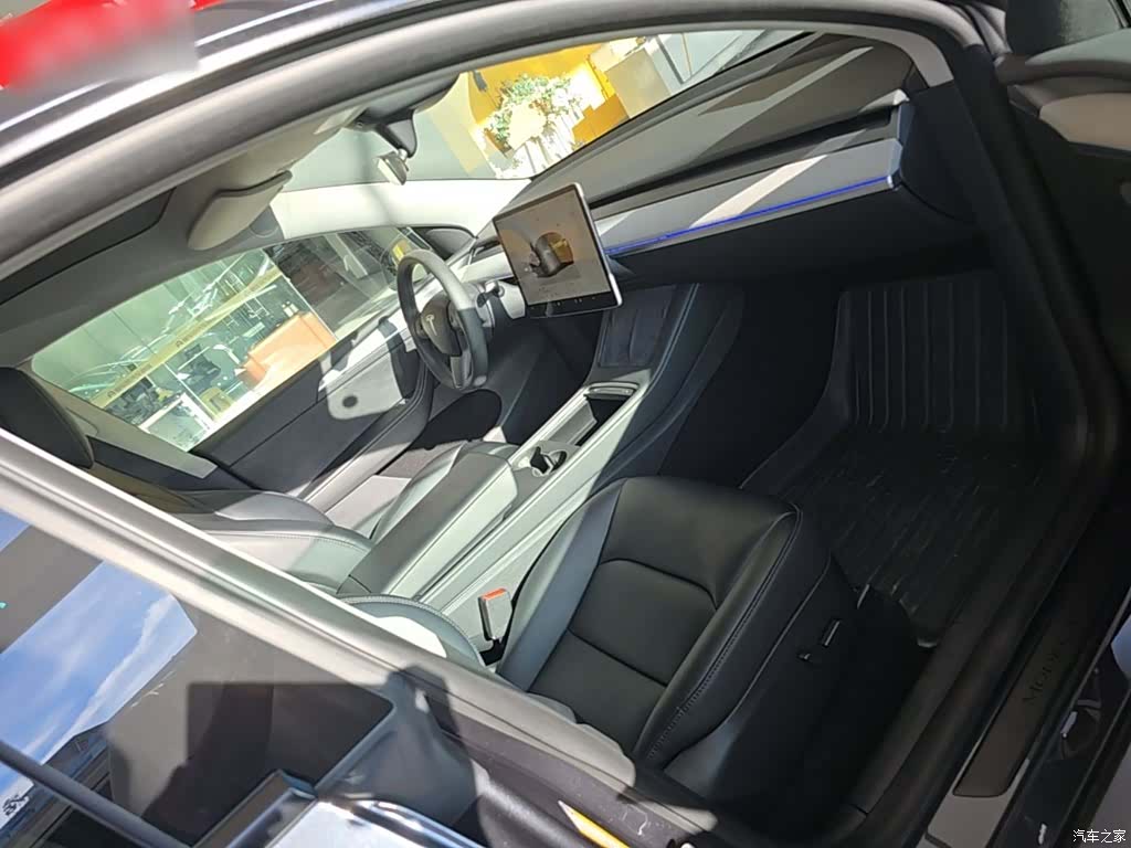Tesla Model Y, 2024 25
