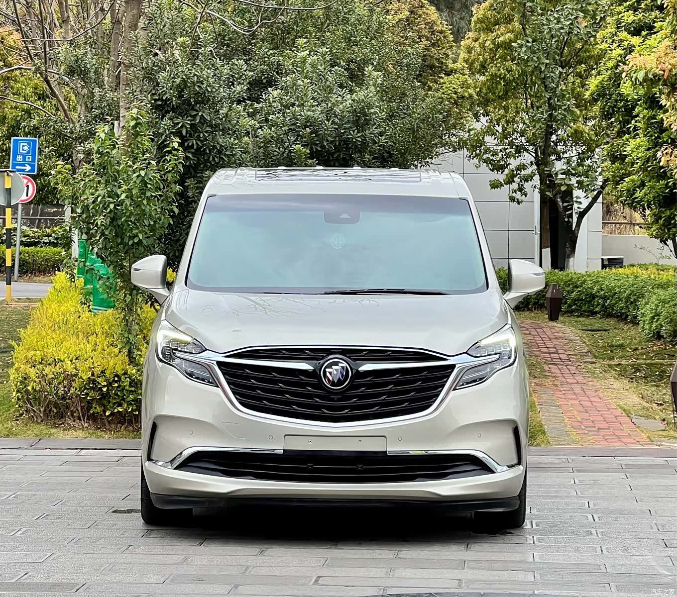 Buick GL8, 2021 2