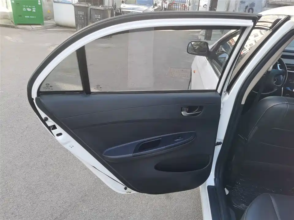 BYD F3