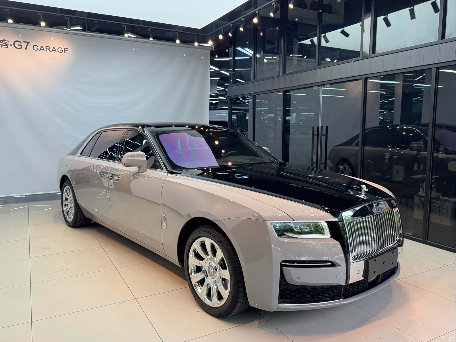 Rolls-Royce Ghost, 2023 7