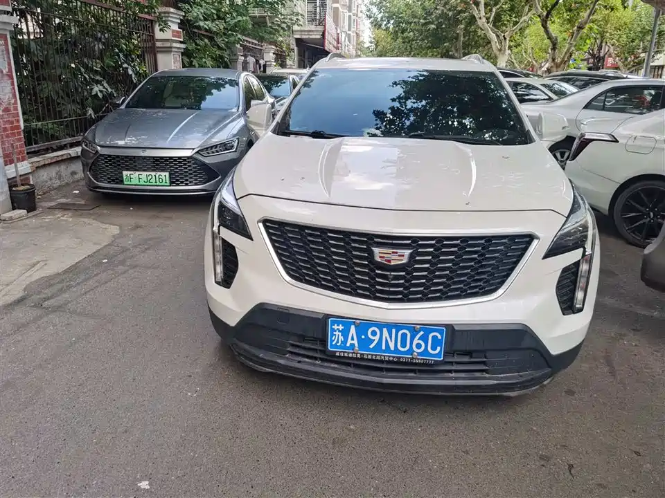 Cadillac XT4