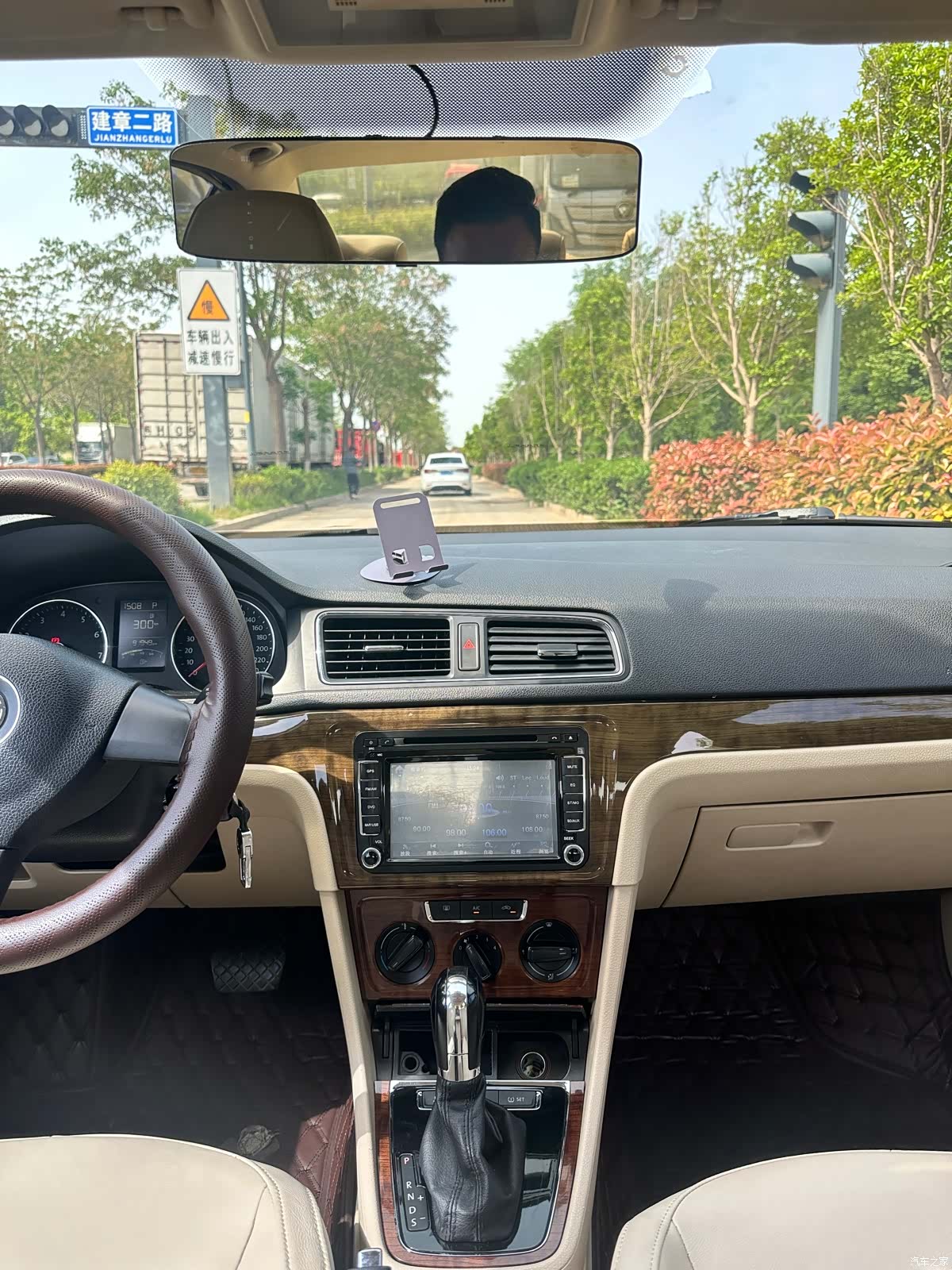 Volkswagen Lavida, 2015 12