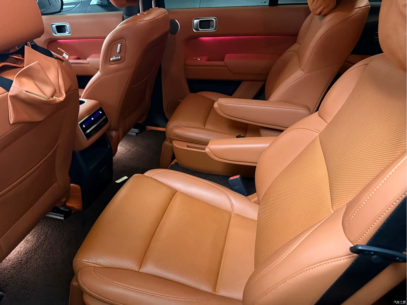 Li Auto L8, 2023 все фото