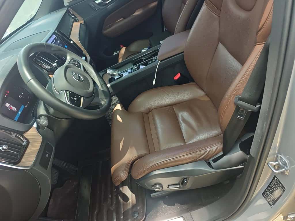 Volvo XC60, 2022 16