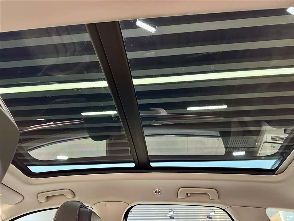 Volkswagen Touareg, 2023 26