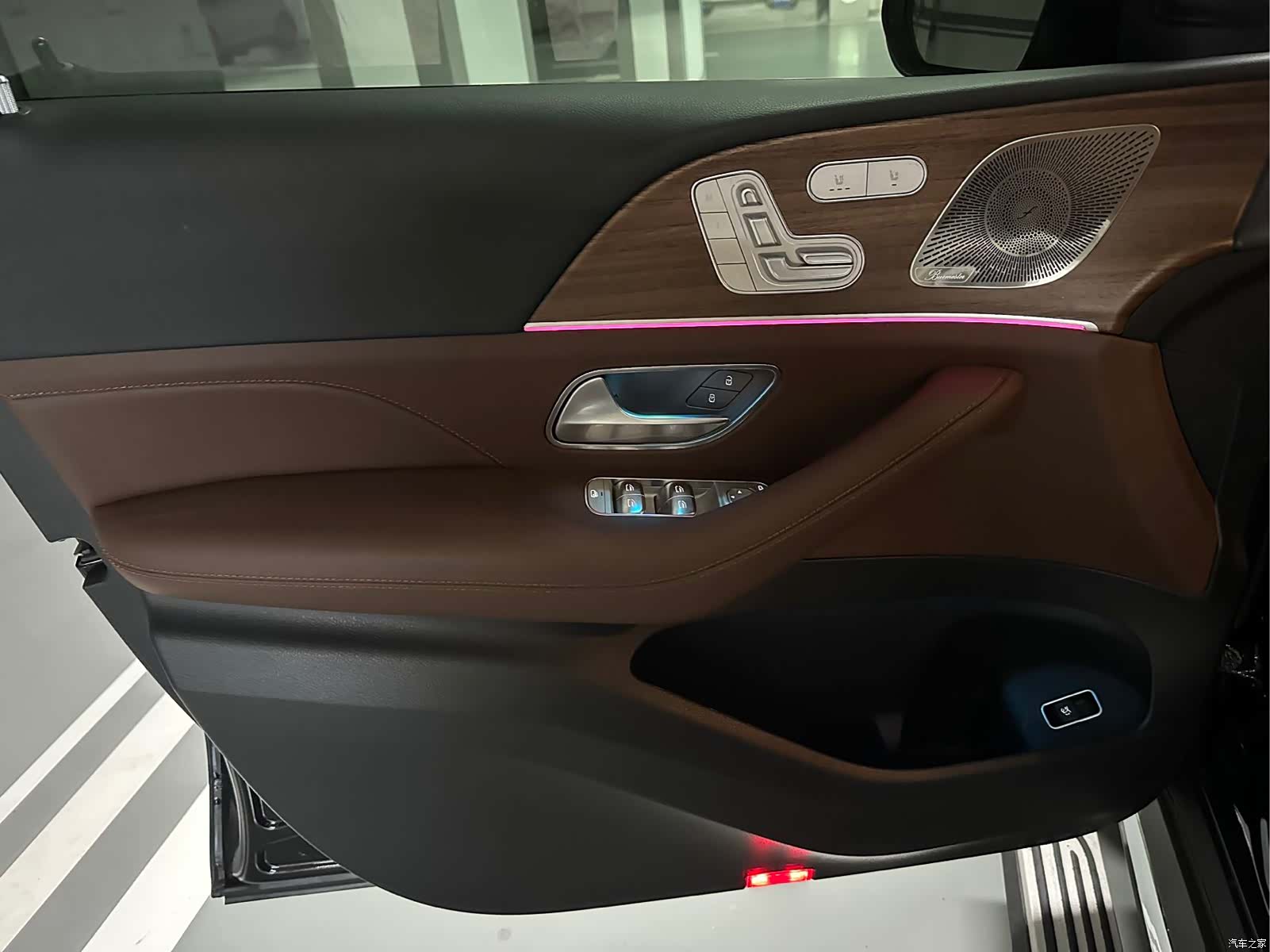 Mercedes-Benz GLE, 2025 6