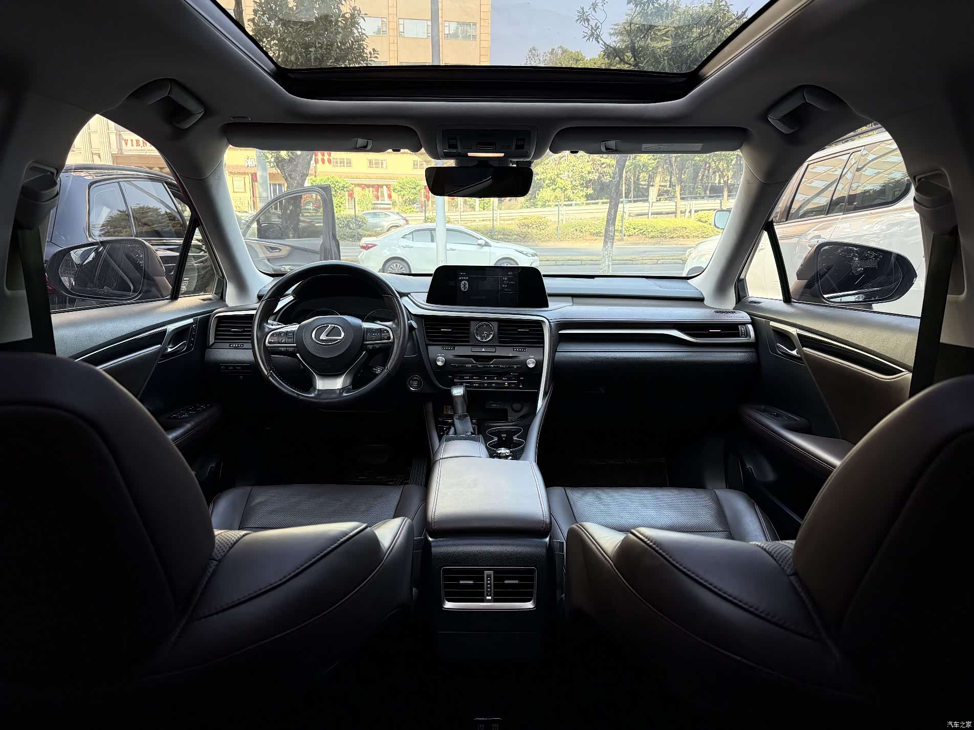 Lexus RX, 2022 9
