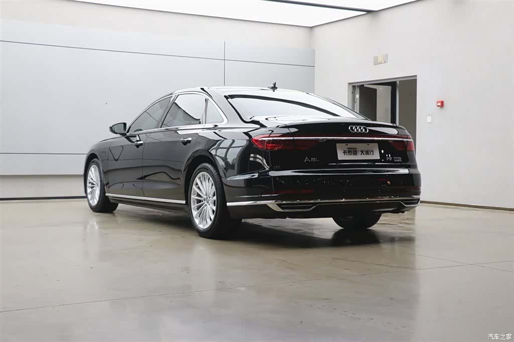 Audi A8L, 2018 32