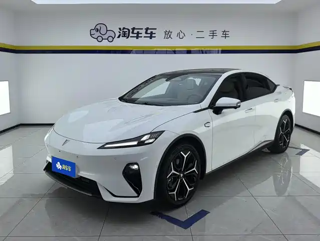 Deepal L07 2025 — купить из Китая под заказ