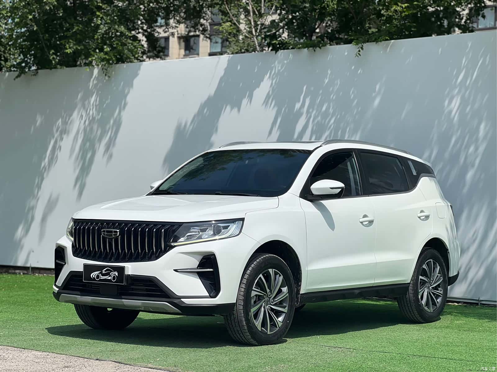 Geely X6, 2022 1