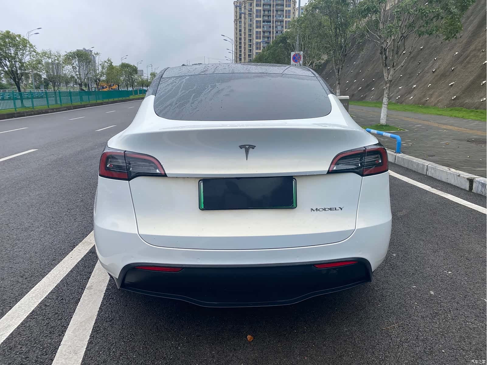 Tesla Model Y, 2021 9