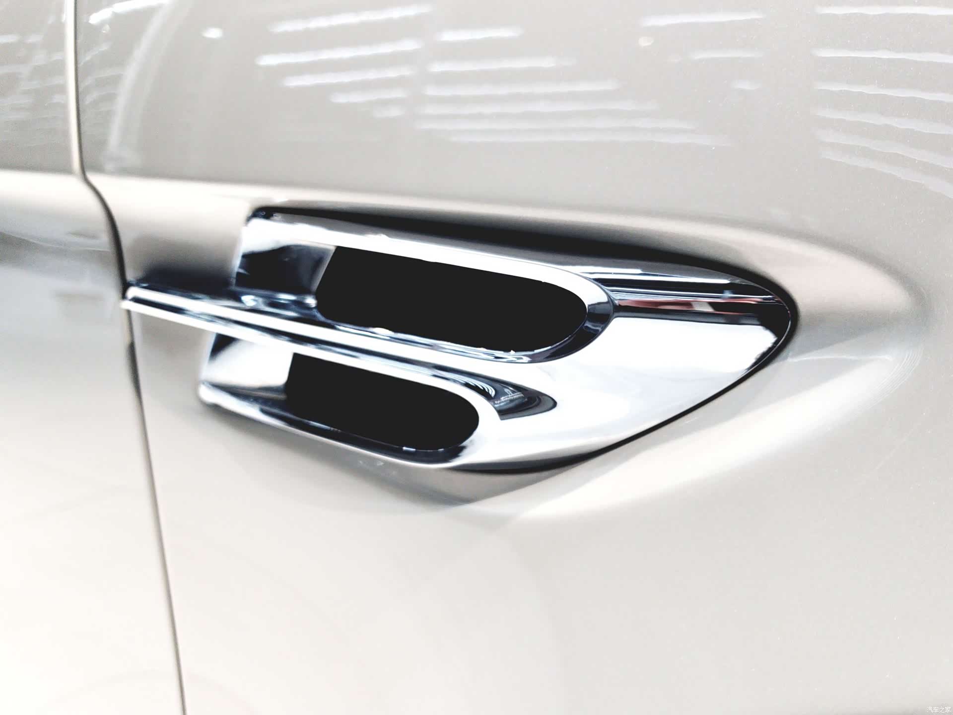 Bentley Bentayga, 2019 18