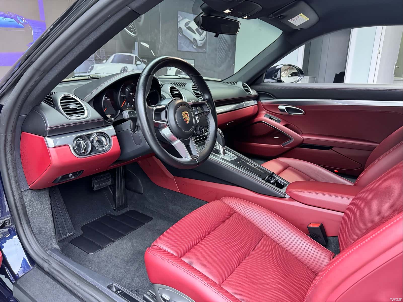 Porsche Cayman, 2021 4