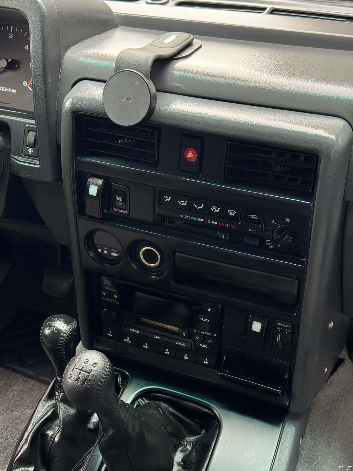 Nissan Patrol, 2004 23